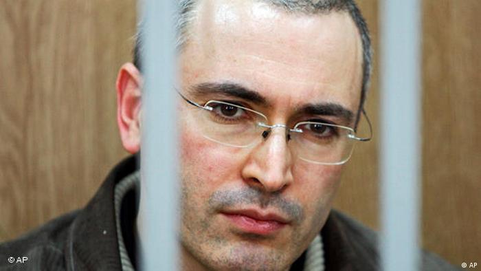 Michail Chodorkowski während seines Gerichtsprozesses (Foto: Theodor Kustov/AP/dapd)